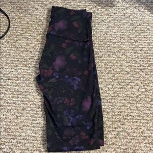 Lululemon Wunder Under Purple Floral